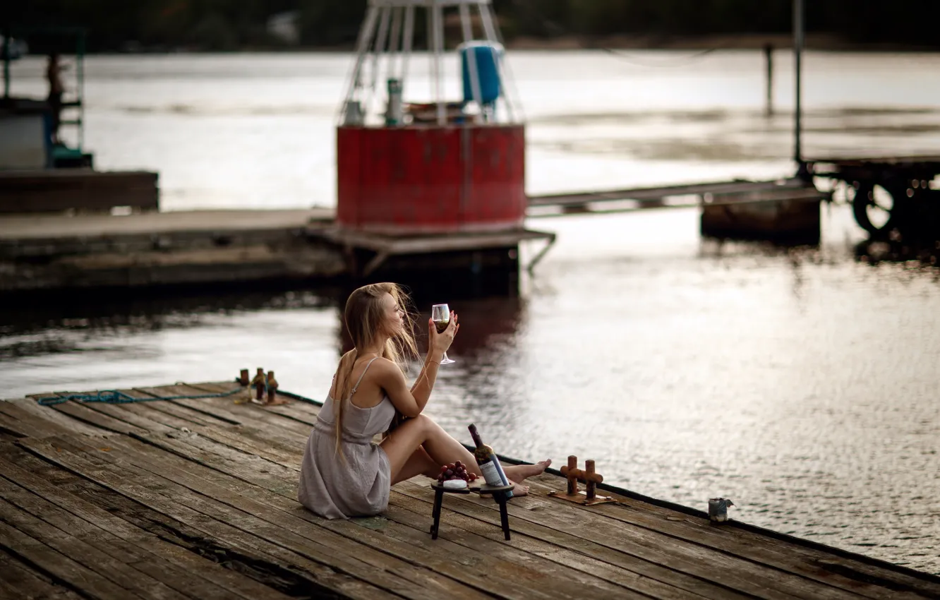 Фото обои dress, wine, barefoot, lake, model, women, grapes, blonde