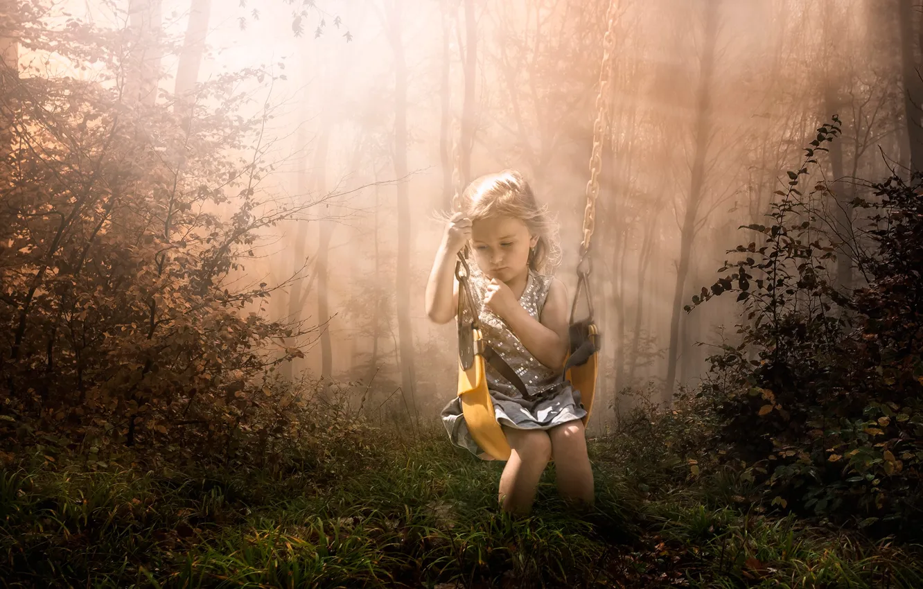 Фото обои грусть, лес, качели, арт, девочка