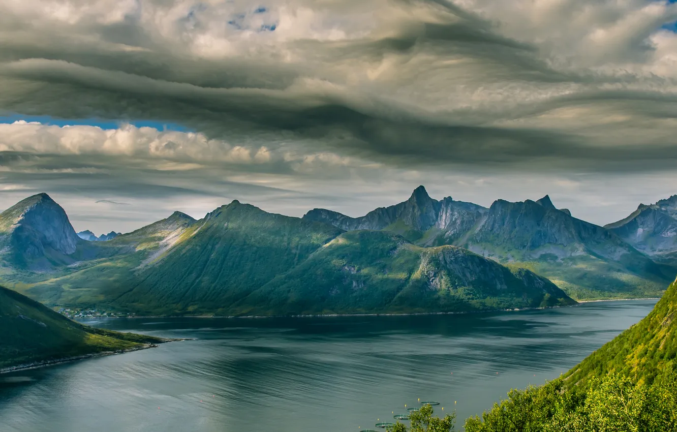Фото обои небо, облака, пейзаж, горы, озеро, Norway