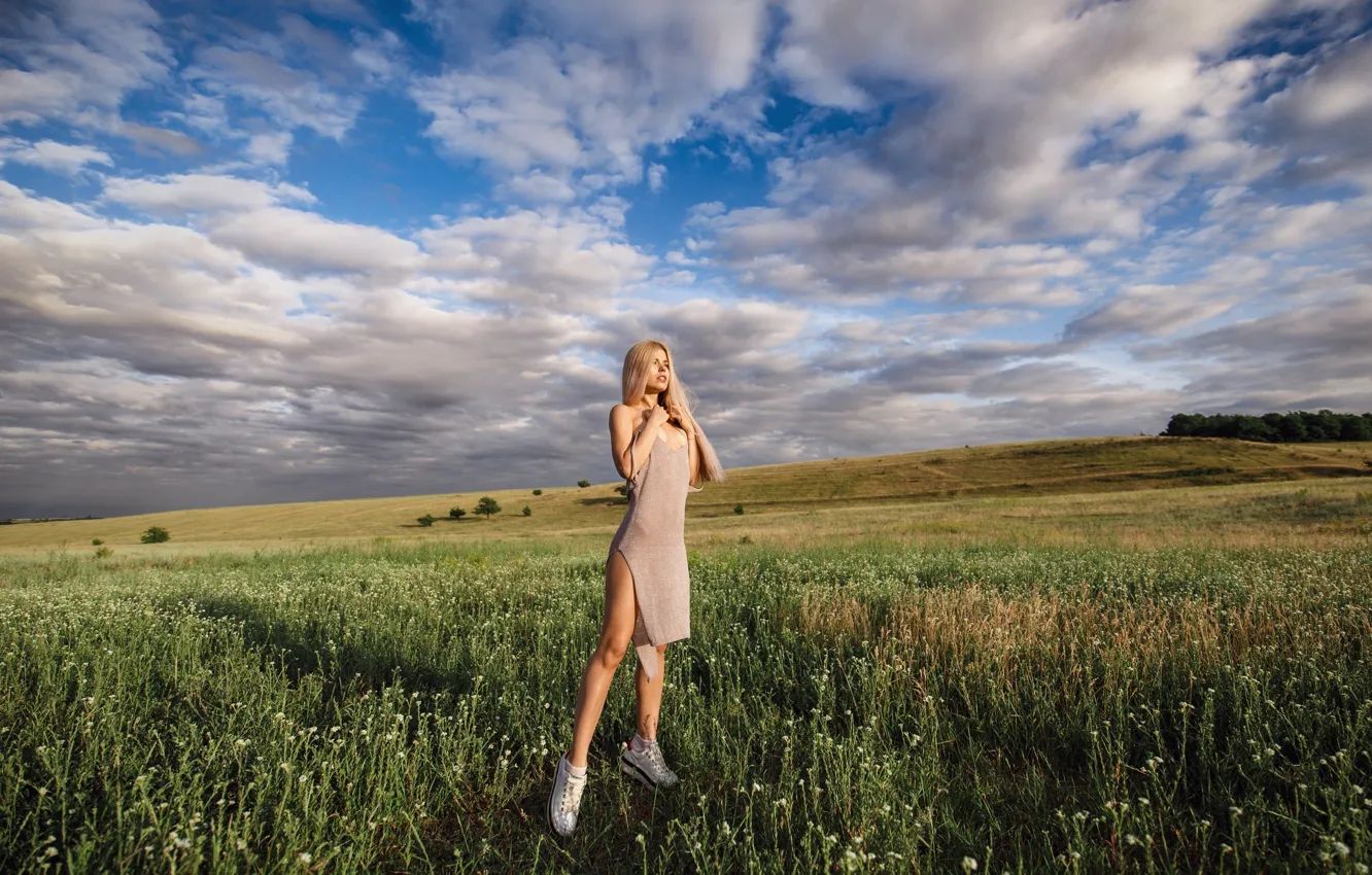 Фото обои sky, long hair, dress, clouds, women, brunette, blonde, white shoes