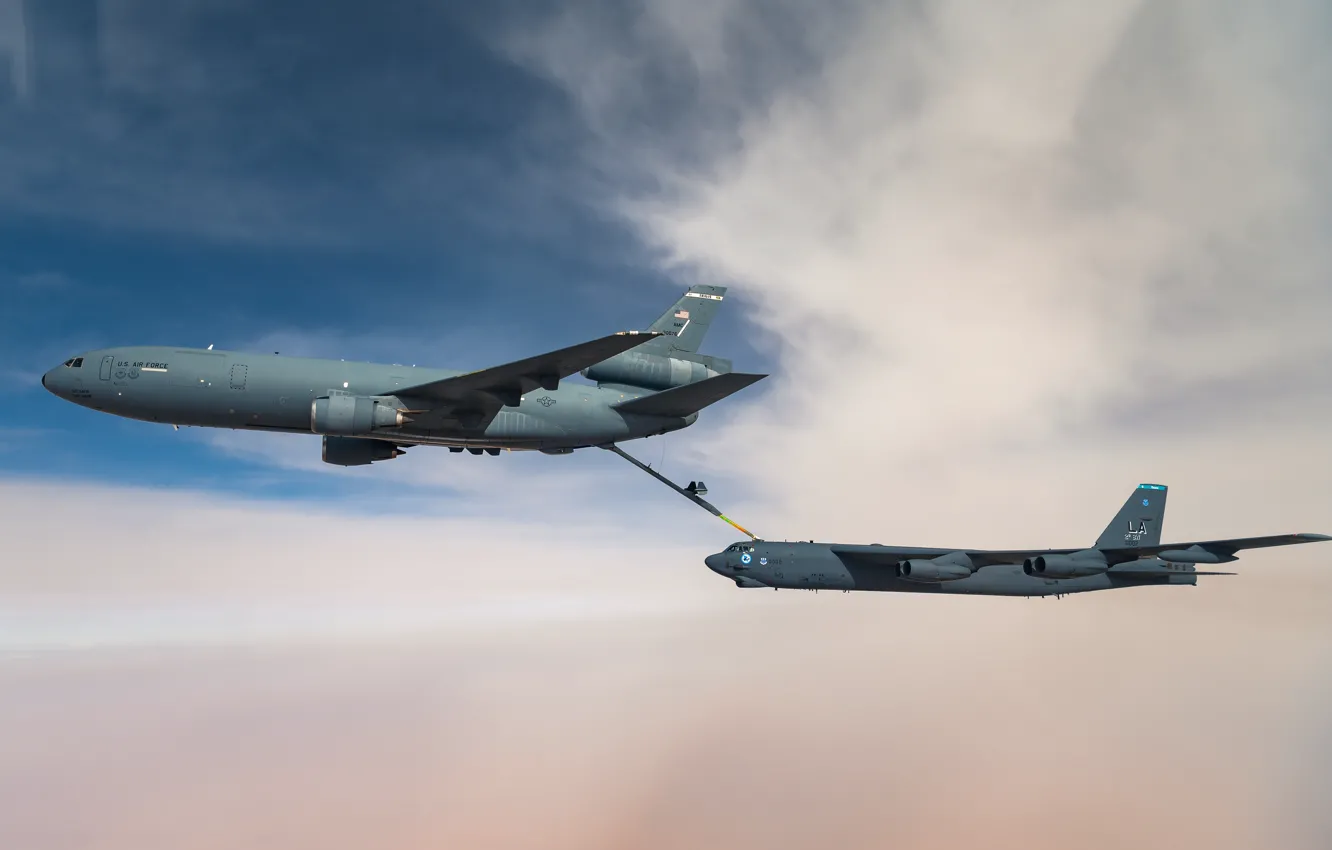 Фото обои ВВС США, Boeing B-52 Stratofortress, американский стратегический бомбардировщик, самолёт-заправщик, McDonnell Douglas KC-10 Extender