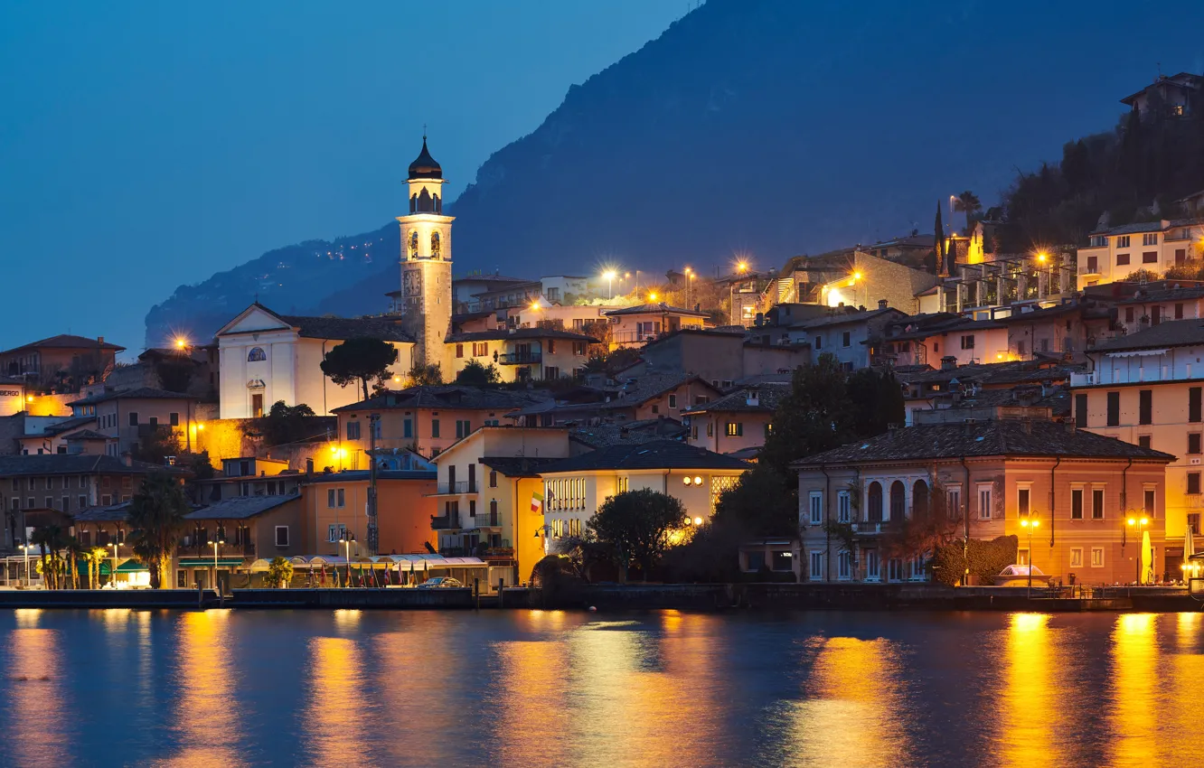 Фото обои озеро, здания, дома, Италия, ночной город, набережная, Italy, Ломбардия