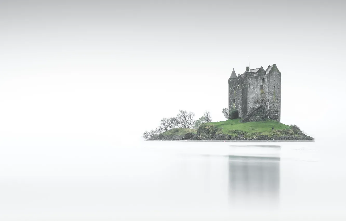 Фото обои minimal, Scotland, Castle Stalker