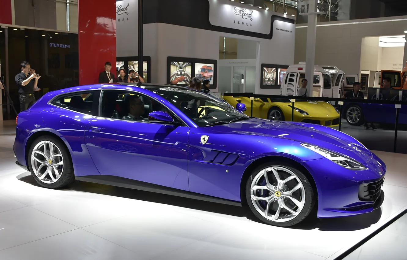 Фото обои Ferrari, автосалон, Gran Turismo, Ferrari GTC4Lusso T