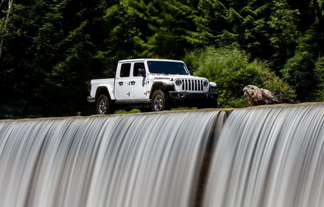 Фото обои белый, вода, камень, поток, внедорожник, пикап, Gladiator, 4x4