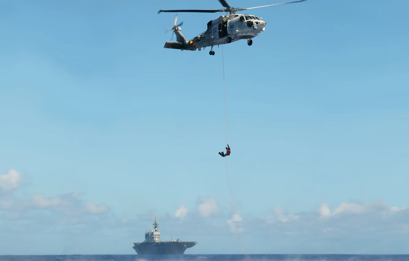 Фото обои учения, JS Izumo, эсминец-вертолетоносец