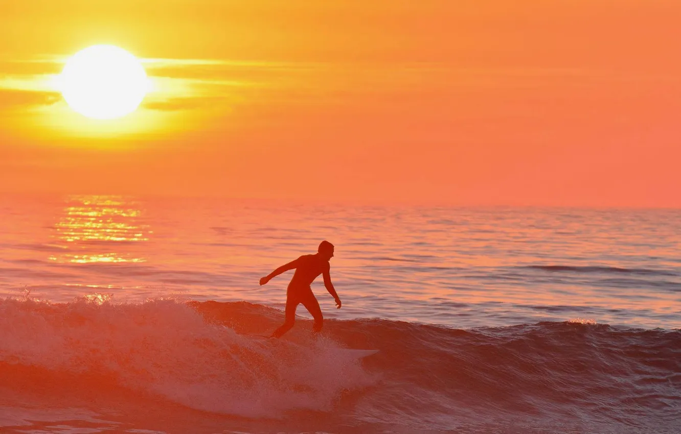 Фото обои море, рассвет, серфинг, мужчина