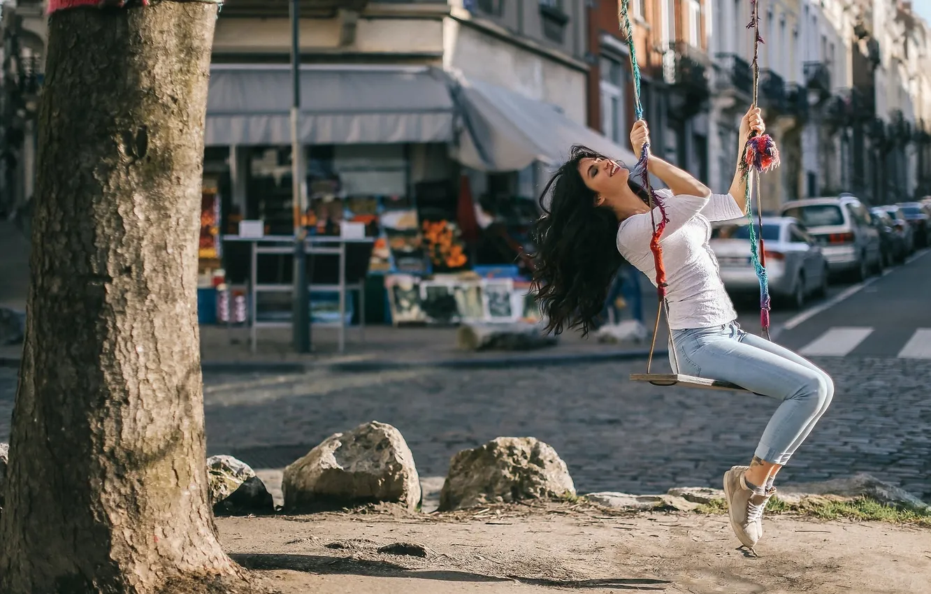 Фото обои woman, young, beautiful, jeans, tank top, Aurela Scandai