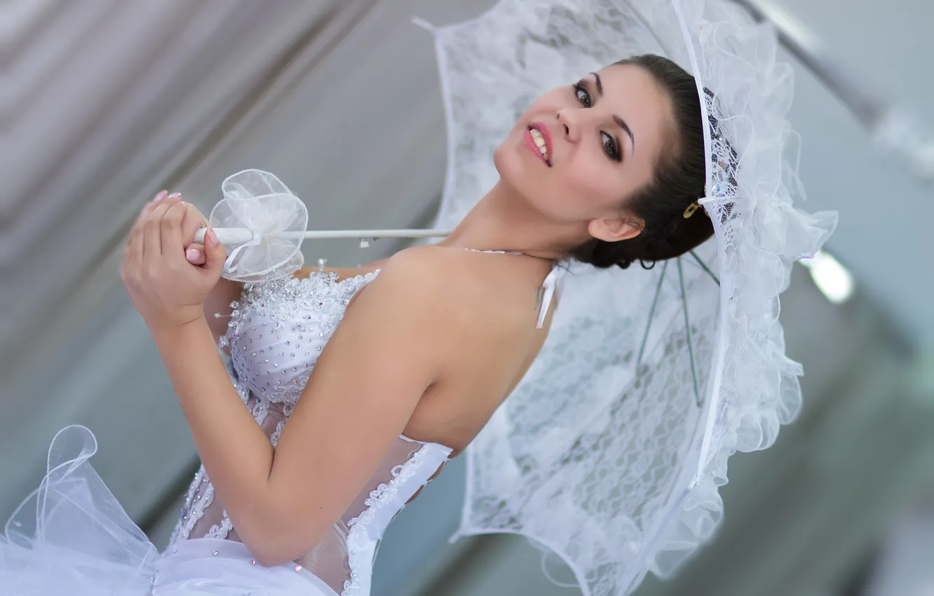 Фото обои глаза, улыбка, зонтик, красота, платье, невеста, свадьба