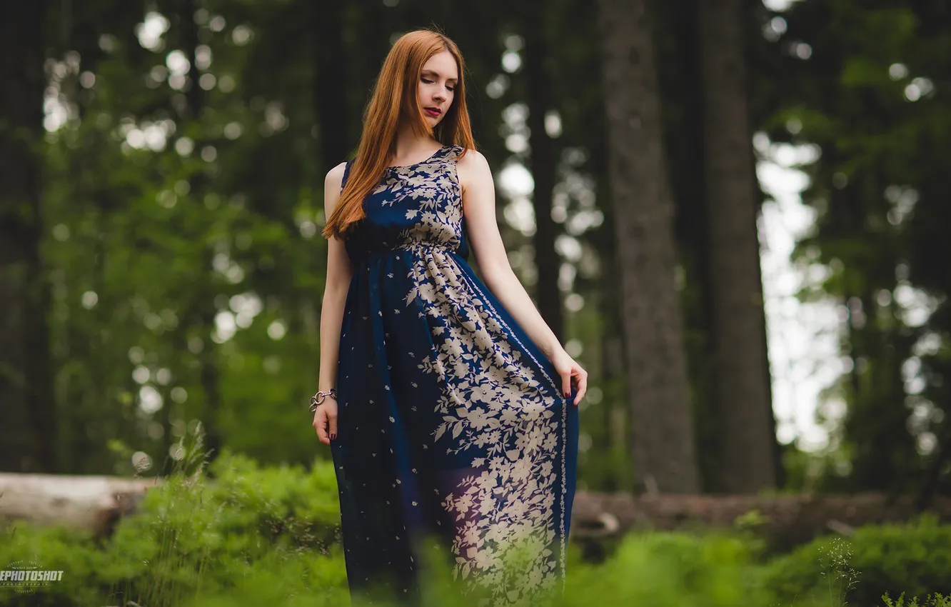 Фото обои лес, девушка, платье