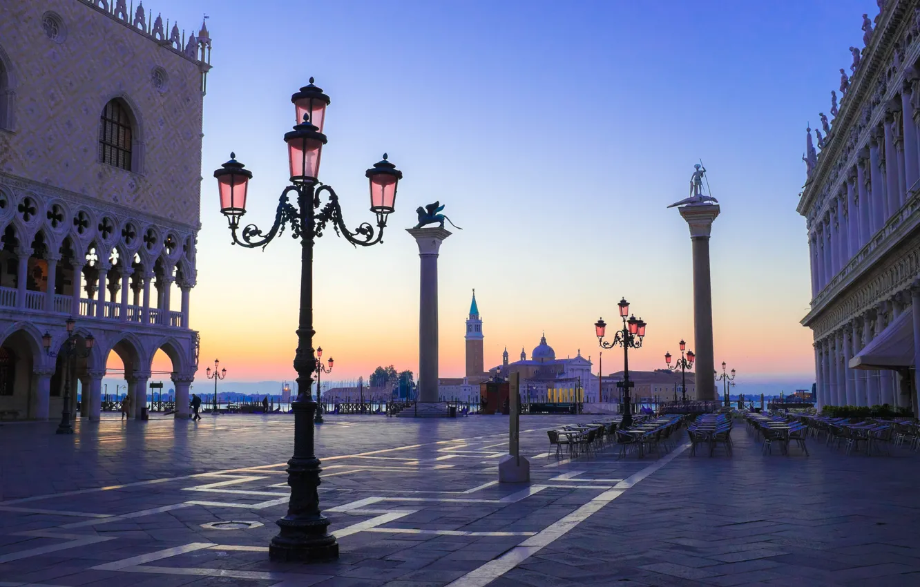 Фото обои утро, Италия, Венеция, дворец дожей, пьяцетта, колонна Святого Марка, колонна святого Теодора