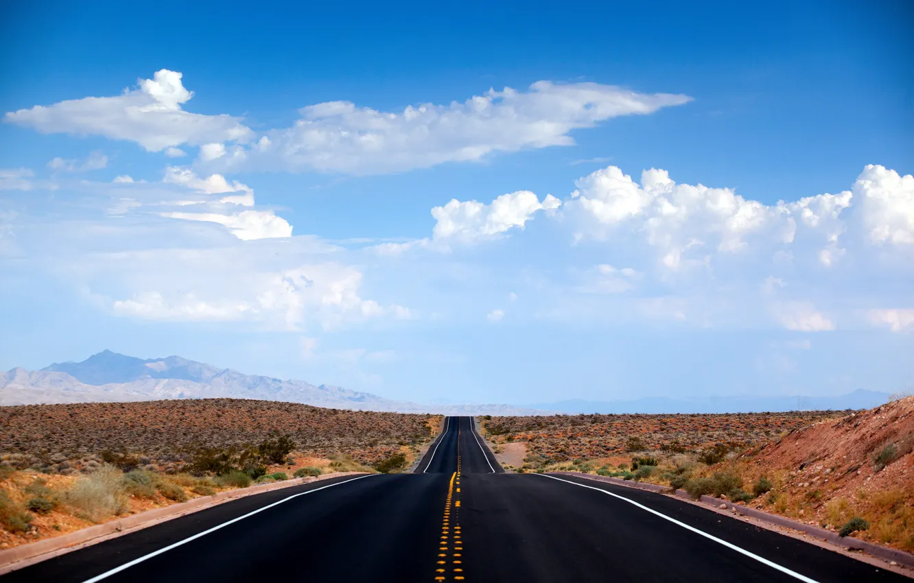 Фото обои дорога, облака, пустыня, Невада, сша