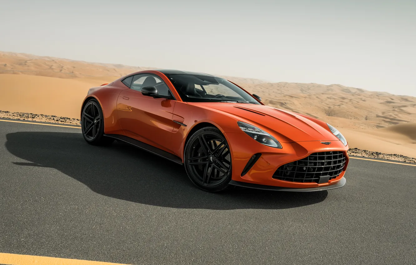 Фото обои Aston Martin, wallpaper, Aston Martin Vantage 2025