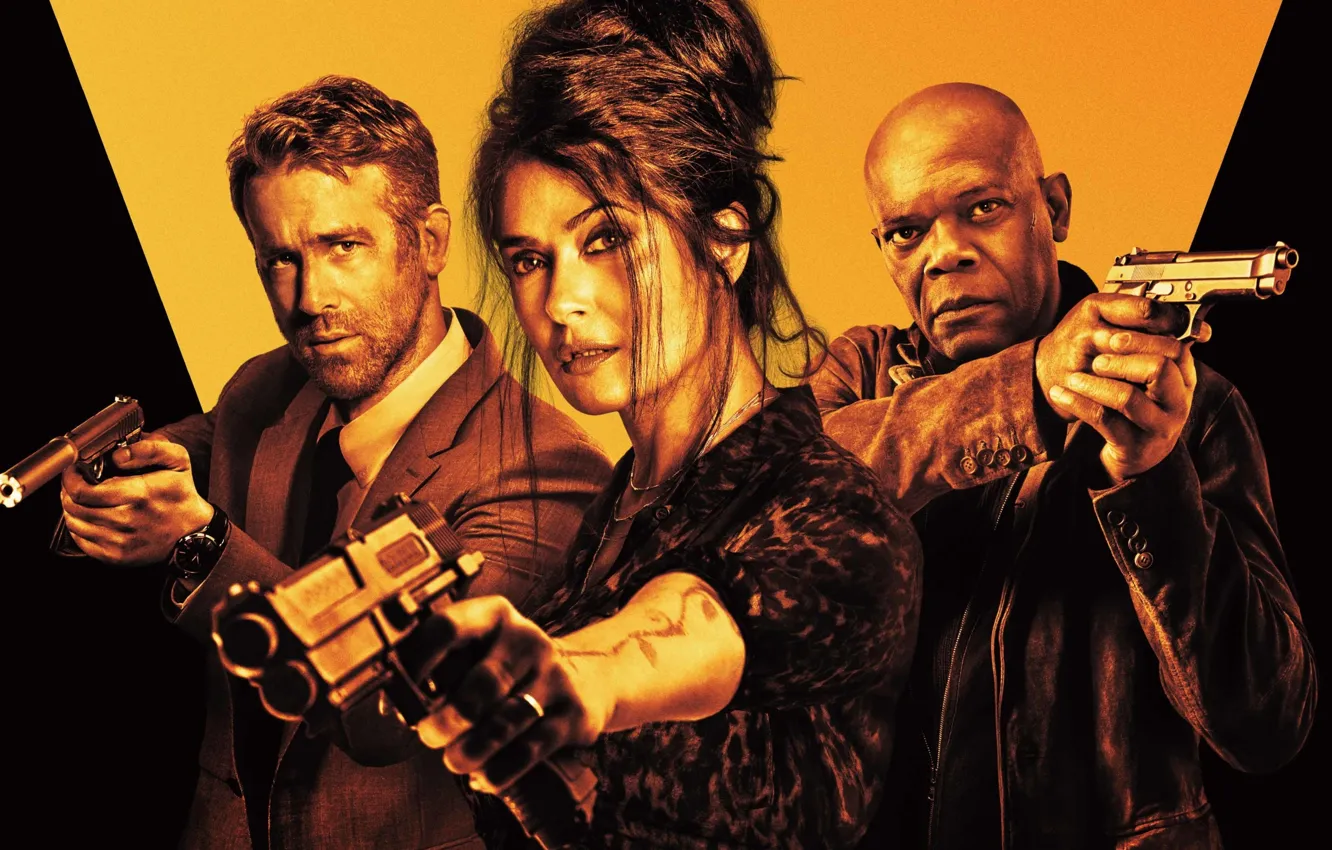 Фото обои оружие, Райан Рейнольдс, Ryan Reynolds, Сальма Хайек, Salma Hayek, постер, Samuel L. Jackson, Сэмюэл Л. …