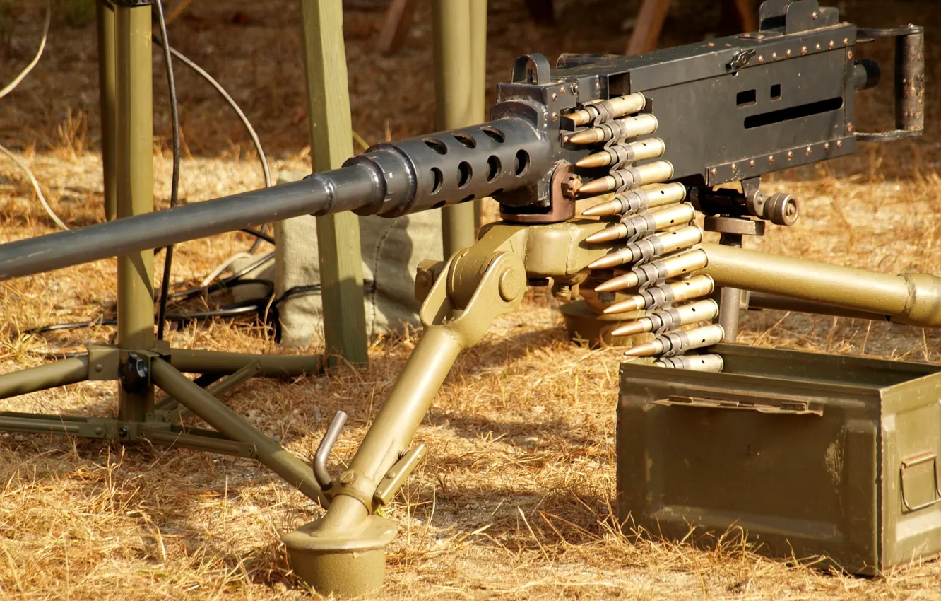 Фото обои пулемёт, станковый, machine gun, Браунинг M2, патронная лента