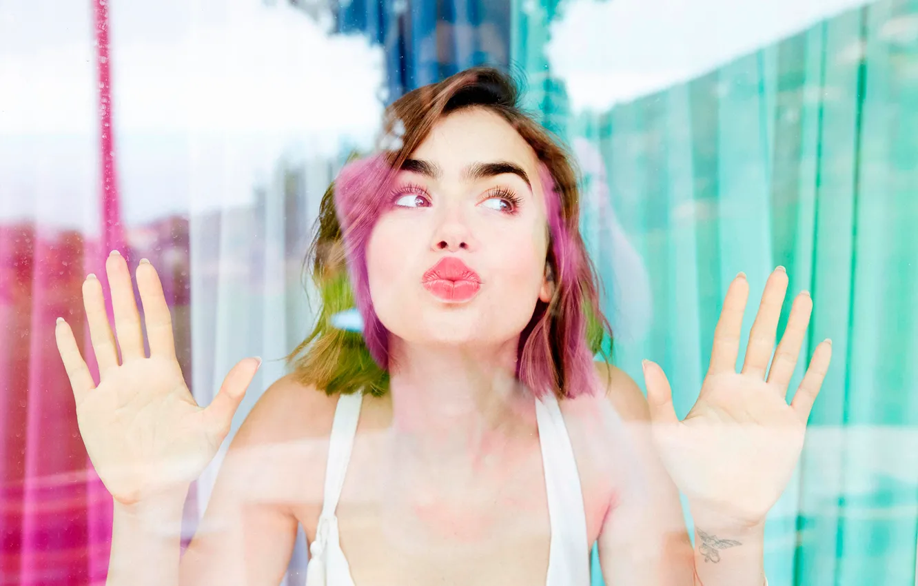 Фото обои поцелуй, губки, Лили Коллинз, Lily Collins, Yahoo Style