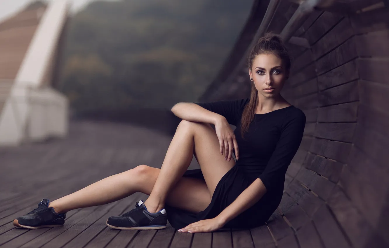 Фото обои девушка, поза, фон, Oksana