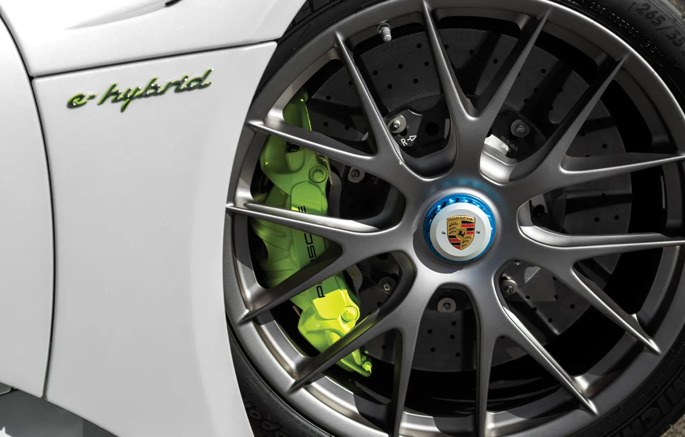 Фото обои Porsche, logo, 918, wheel, Porsche 918 Spyder Weissach Package