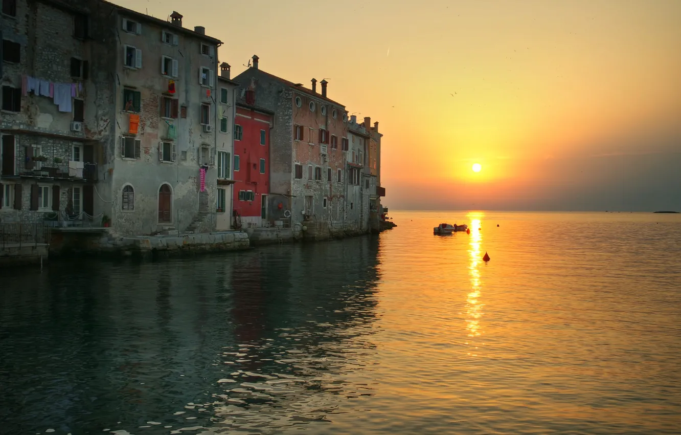 Фото обои море, закат, город, Rovinj Croatië