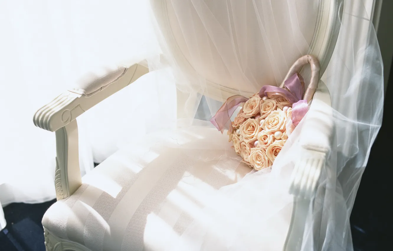 Фото обои цветы, кресло, стул, сумка