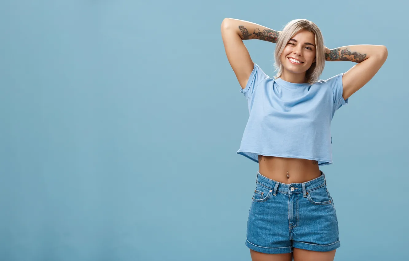 Фото обои girl, shorts, pretty, tattoo, blonde, cute, adorable