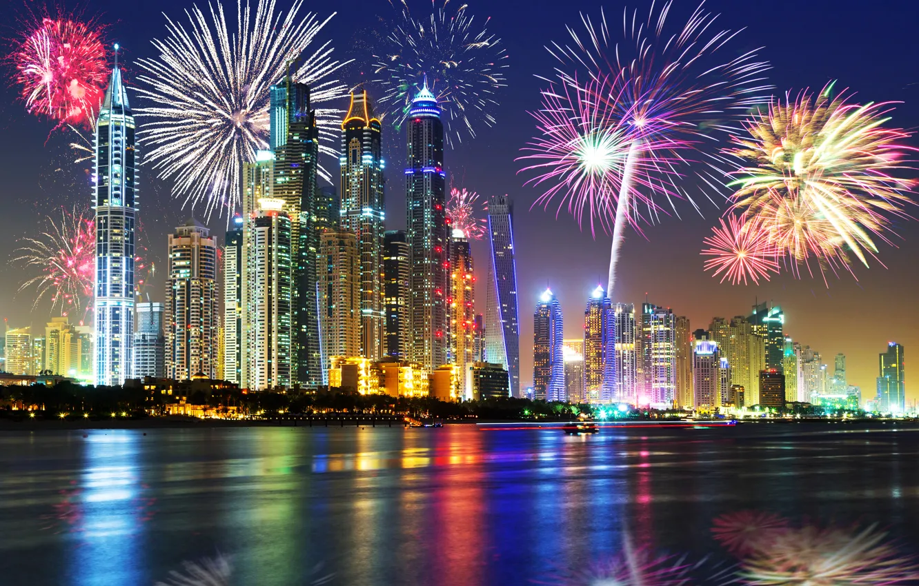 Фото обои ночь, огни, праздник, новый год, небоскребы, салют, Дубай, набережная