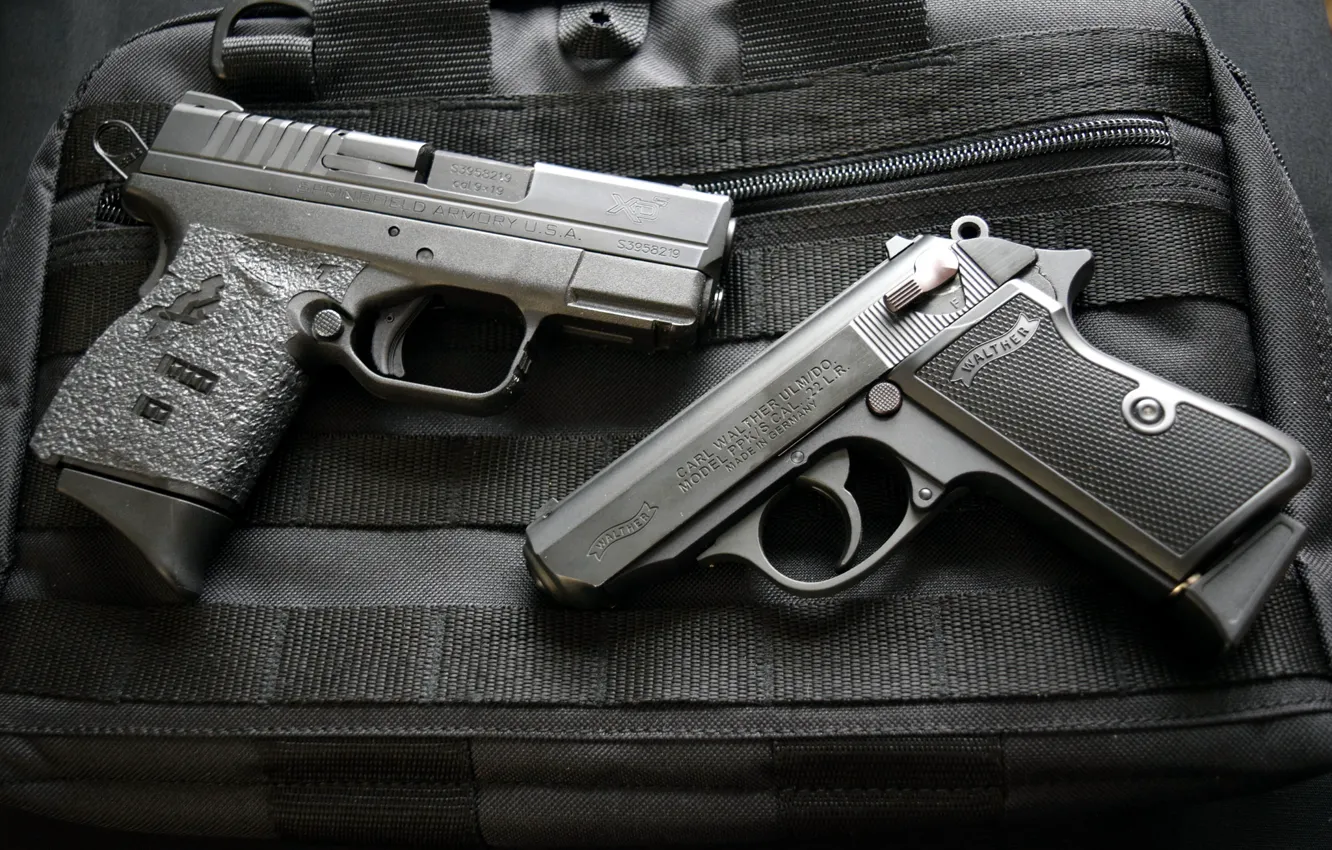 Фото обои оружие, пистолеты, 9mm, Walther PPKS 22, Springfield XDs