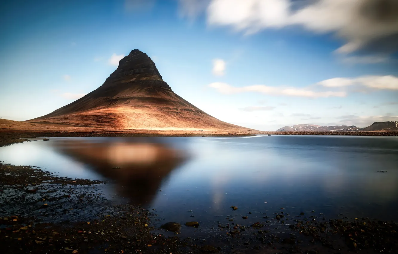 Фото обои природа, озеро, гора, Исландия, Kirkjufell