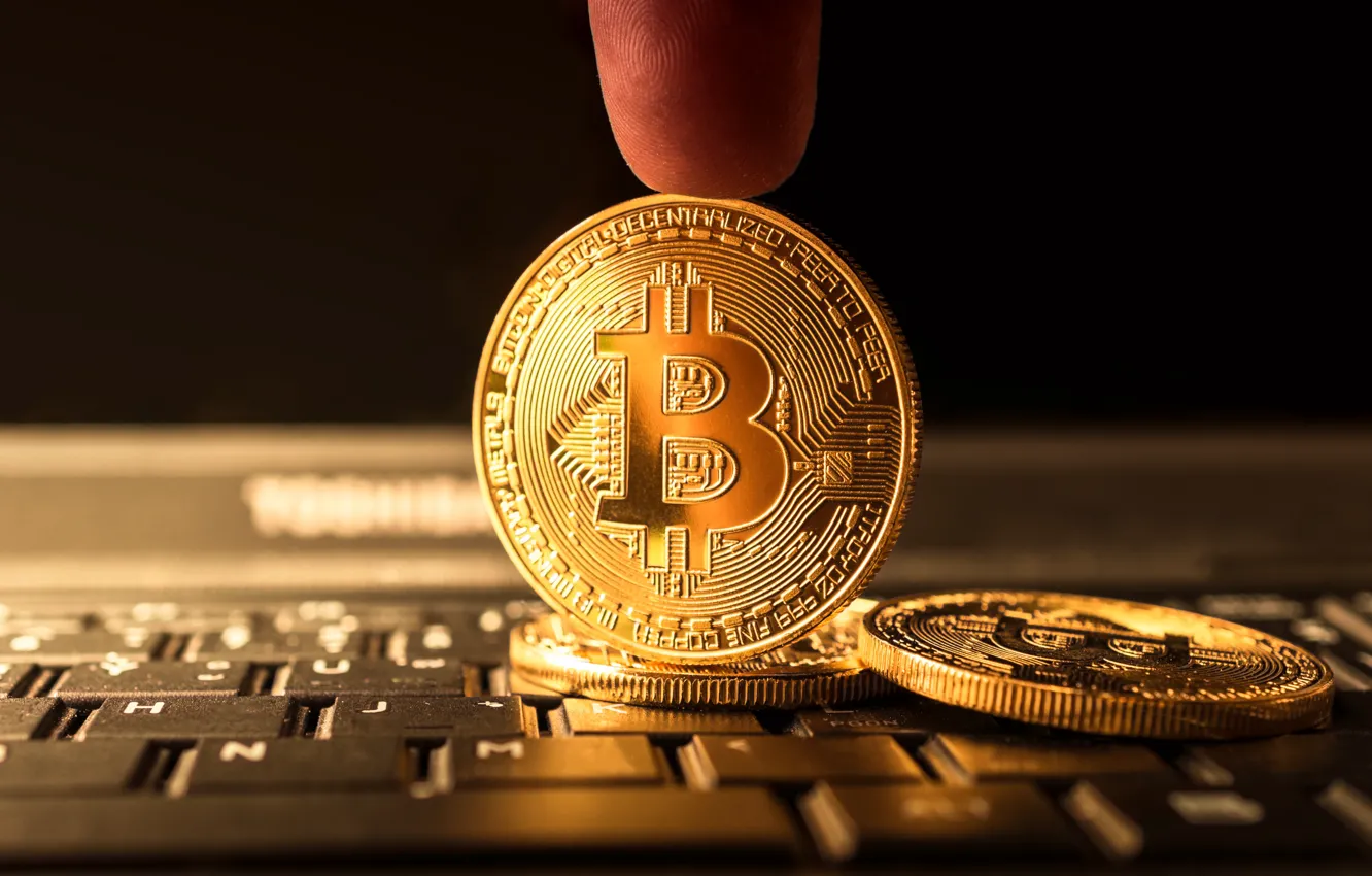Фото обои money, finger, coin, bitcoin