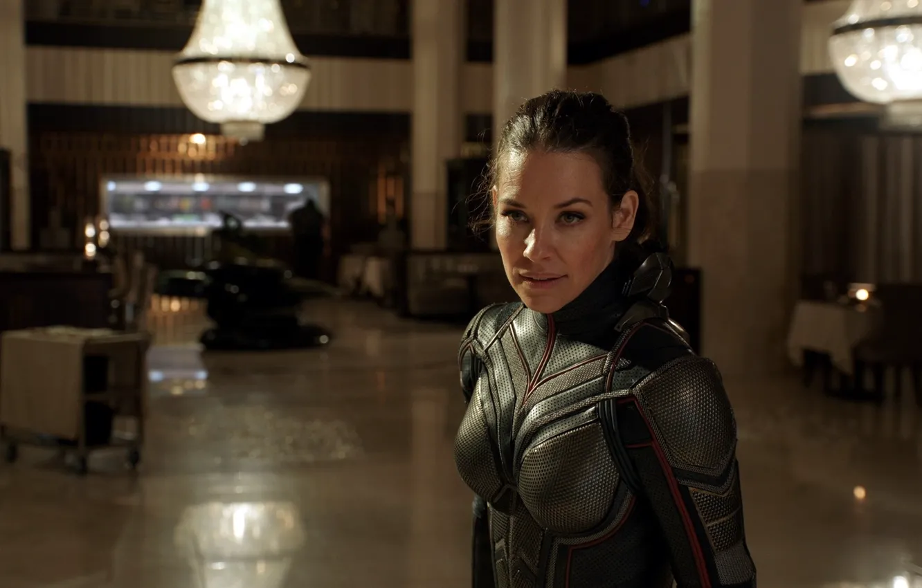 Фото обои девушка, помещение, Ant-Man and the Wasp, Человек - муравей и Оса