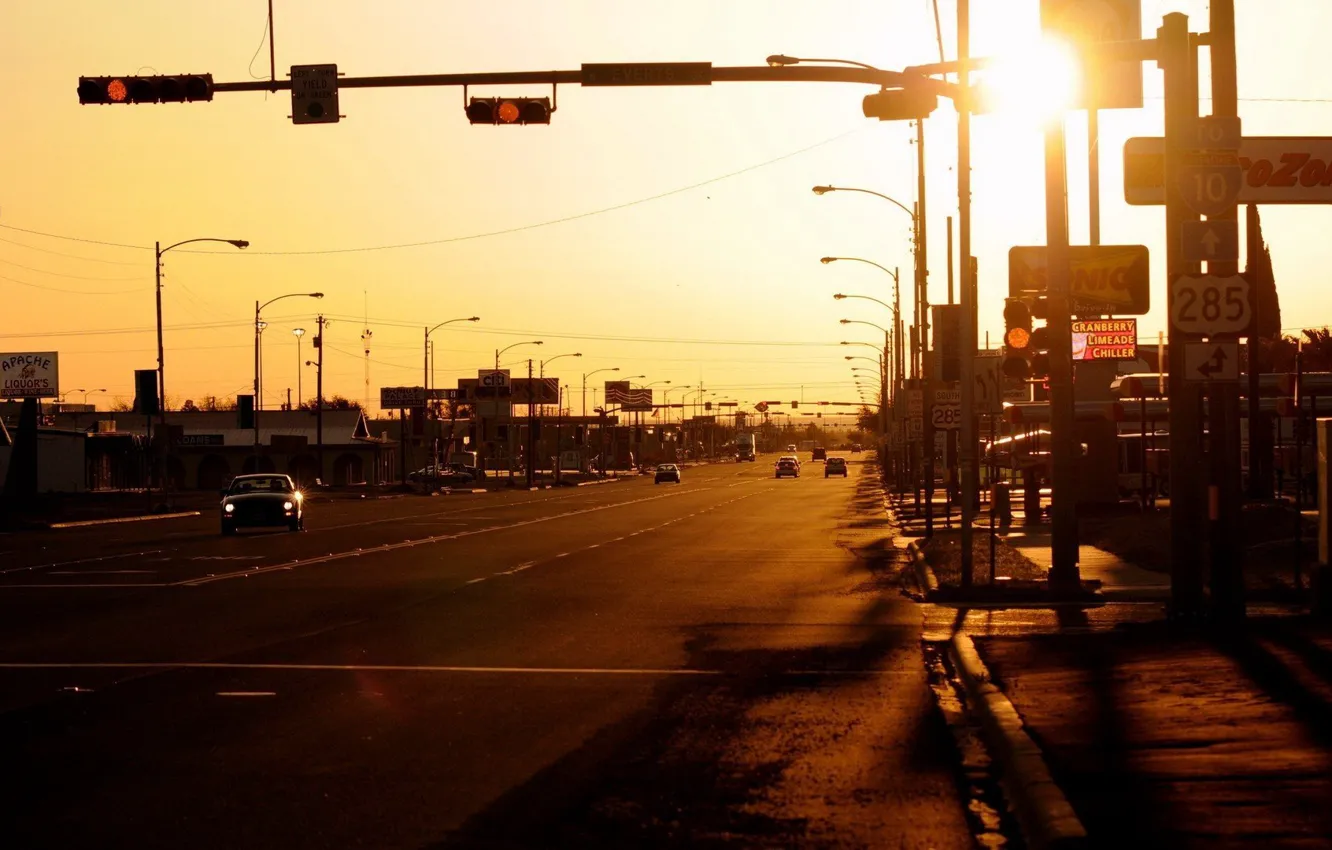 Фото обои солнце, улица, Город, фонари, автомобили