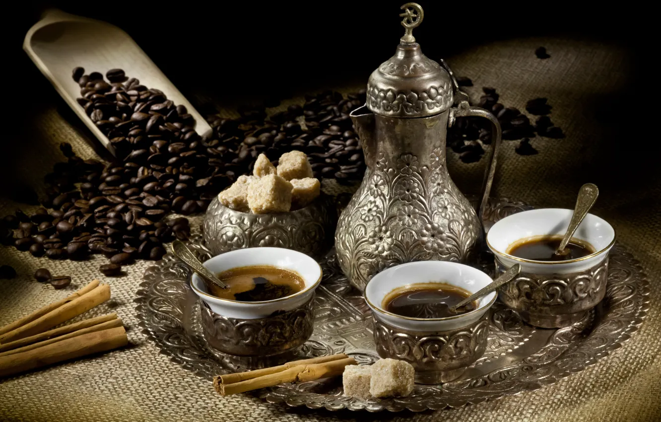 Фото обои кофе, чашки, сахар, корица, зёрна, поднос, лопаточка, чайничек