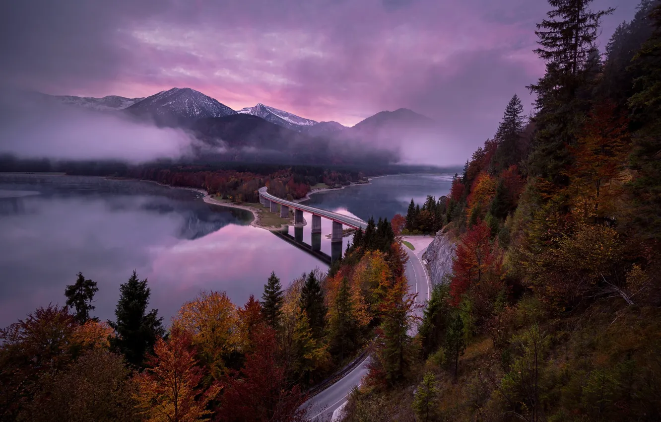 Фото обои дорога, осень, небо, горы, тучи, мост, природа