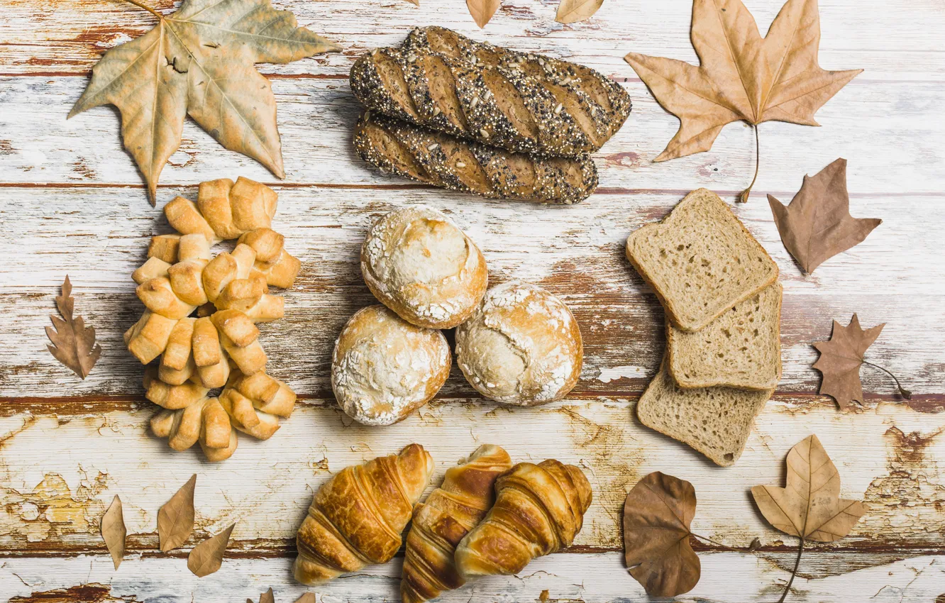 Фото обои осень, листья, фон, дерево, colorful, хлеб, wood, выпечка
