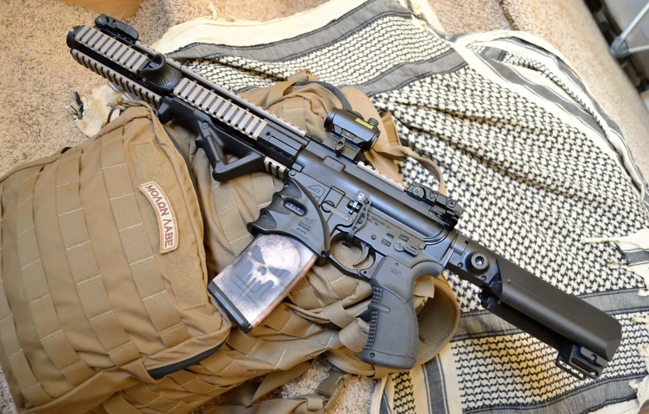 Фото обои оружие, сумка, AR-15, Pistol