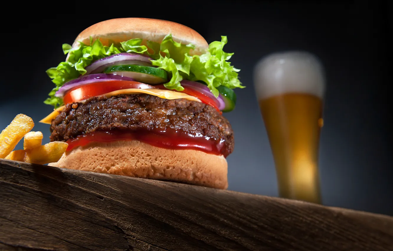Фото обои beer, french fries, Beef cheese burger