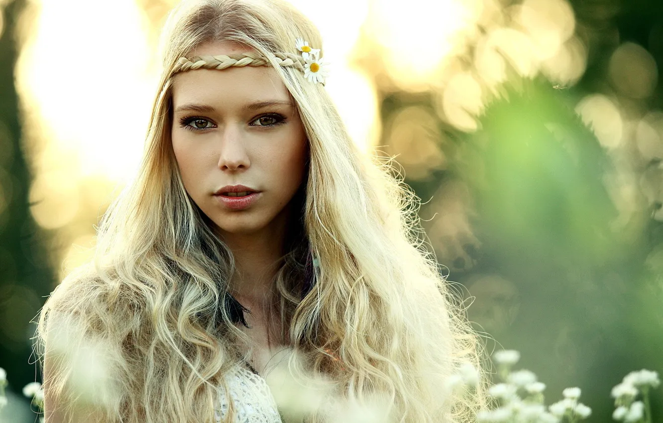 Фото обои nature, beautiful, background, model, blonde, glance, curly hair, Deborah Frey