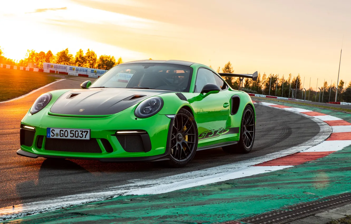 Фото обои закат, 911, Porsche, гоночный трек, 2018, GT3 RS, Weissach Package