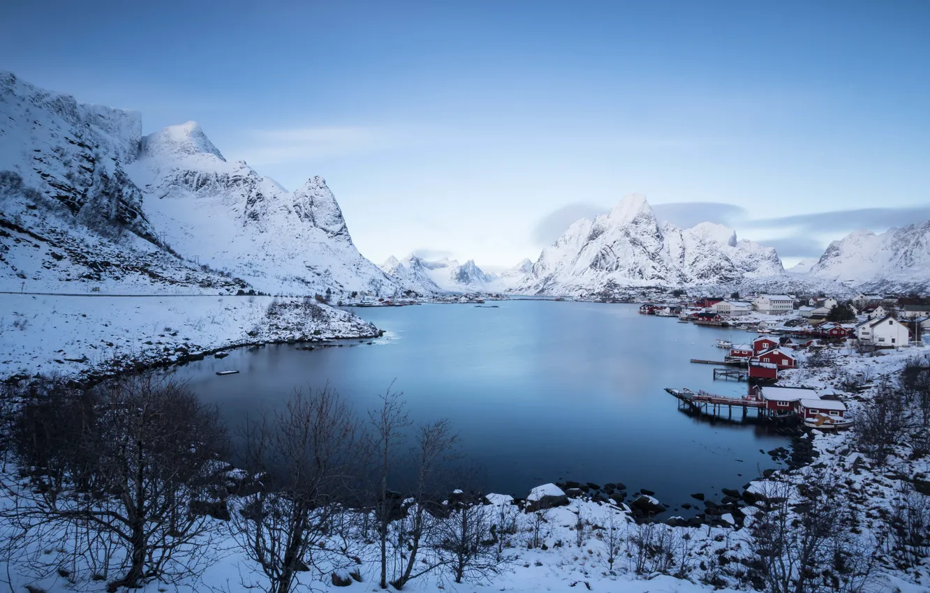 Фото обои winter, mountains, clouds, snow, village, Norway, lagoon, tops