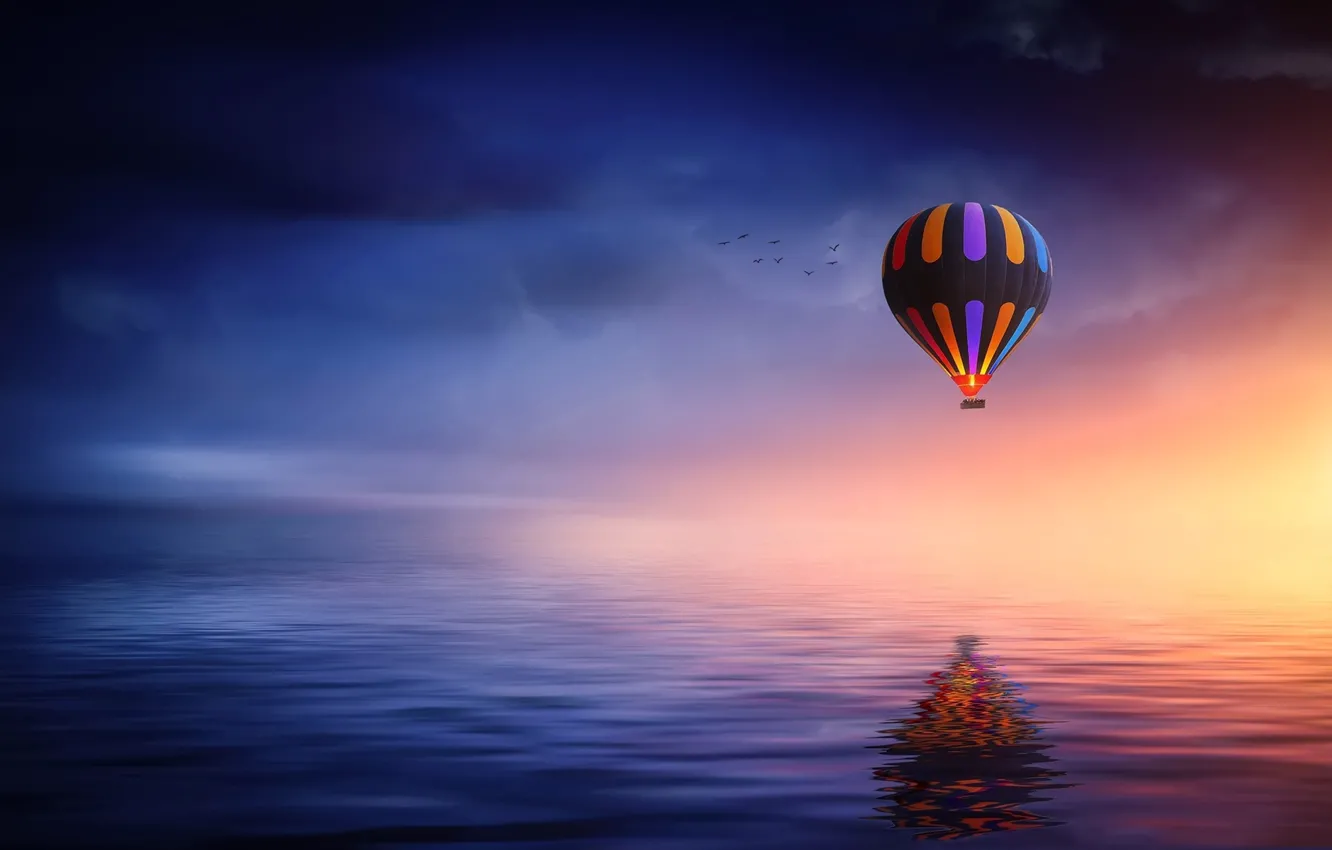 Фото обои море, отражение, воздушный шар