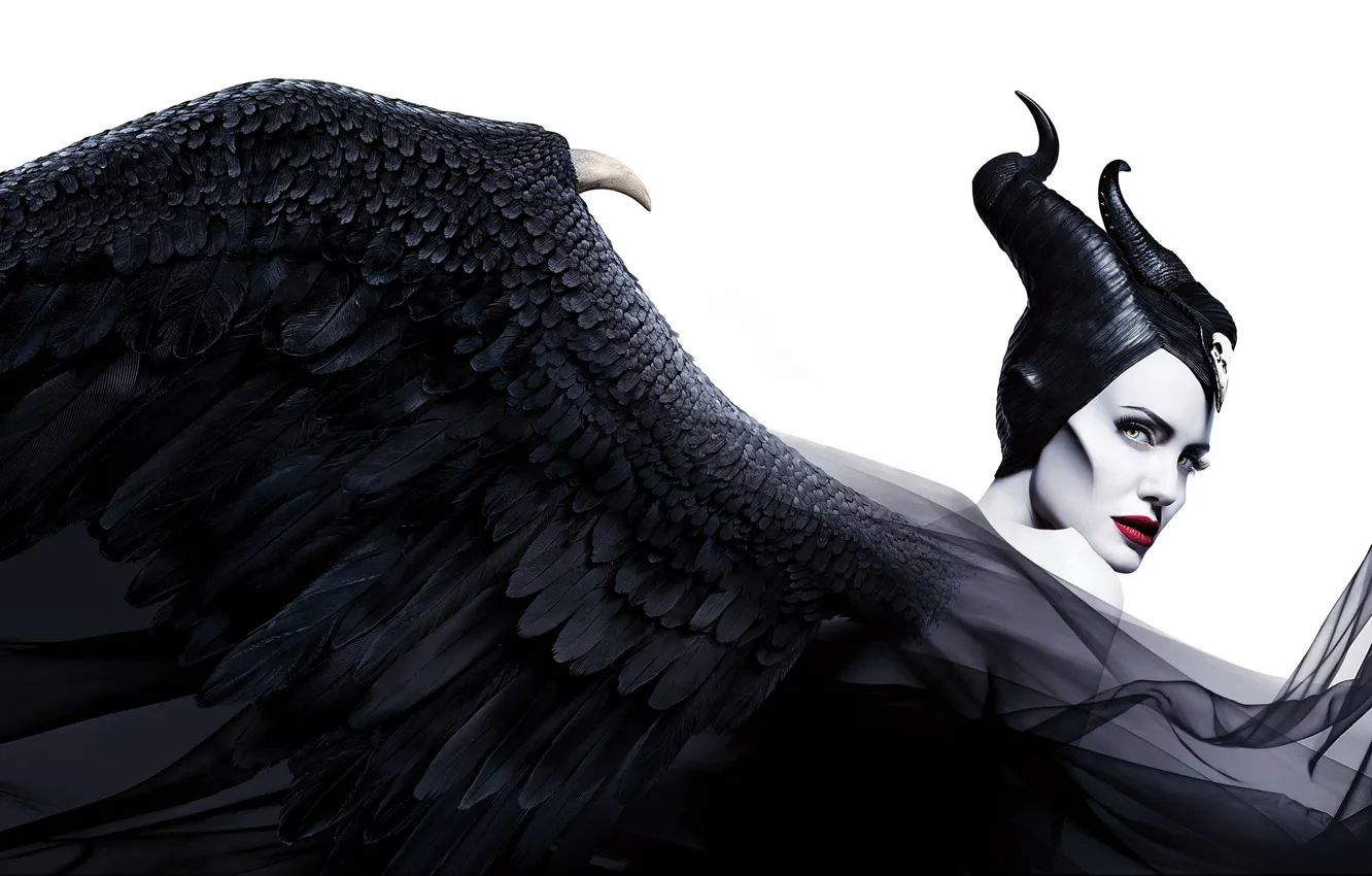 Фото обои крылья, белый фон, рога, Малефисента, Maleficent: Mistress of Evil, Малефисента: Владычица тьмы