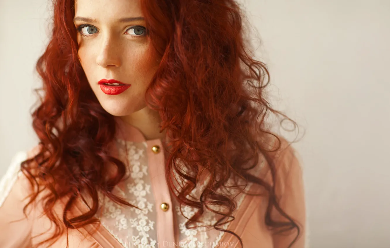 Фото обои взгляд, девушка, портрет, рыжие волосы, Redhead, красные губы, Denis Goncharov