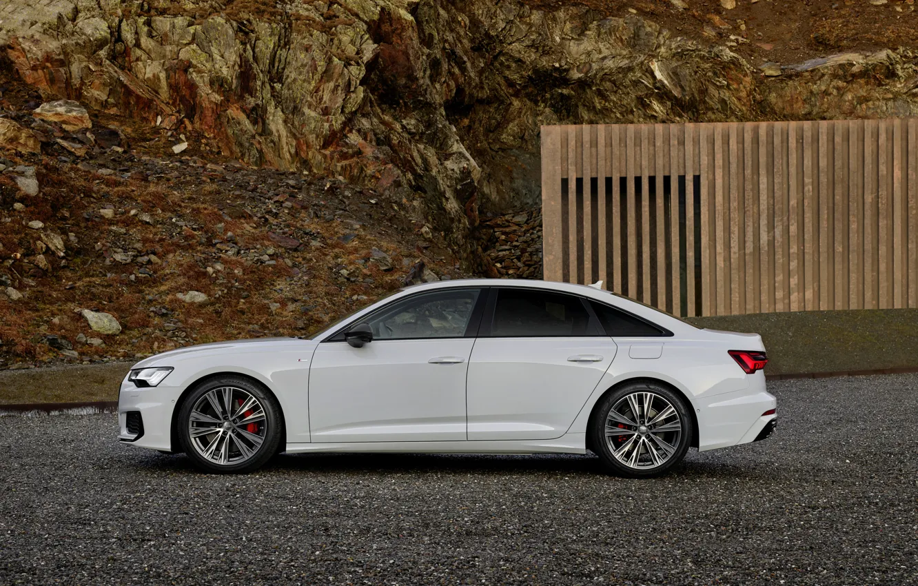 Фото обои белый, Audi, седан, гибрид, в профиль, Audi A6, четырёхдверный, 2020