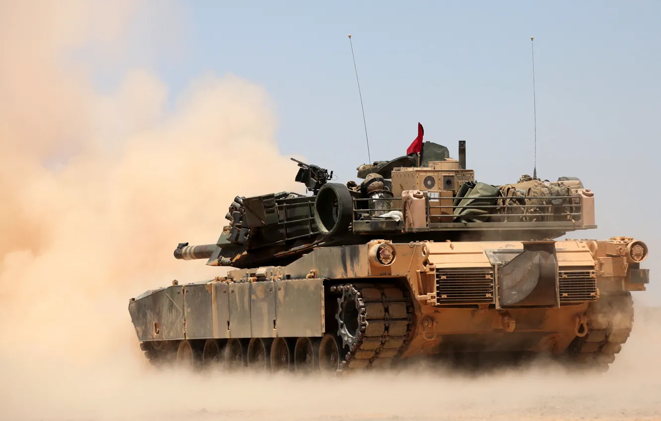 Фото обои пыль, танк, боевой, M1A1, Абрамс, основной