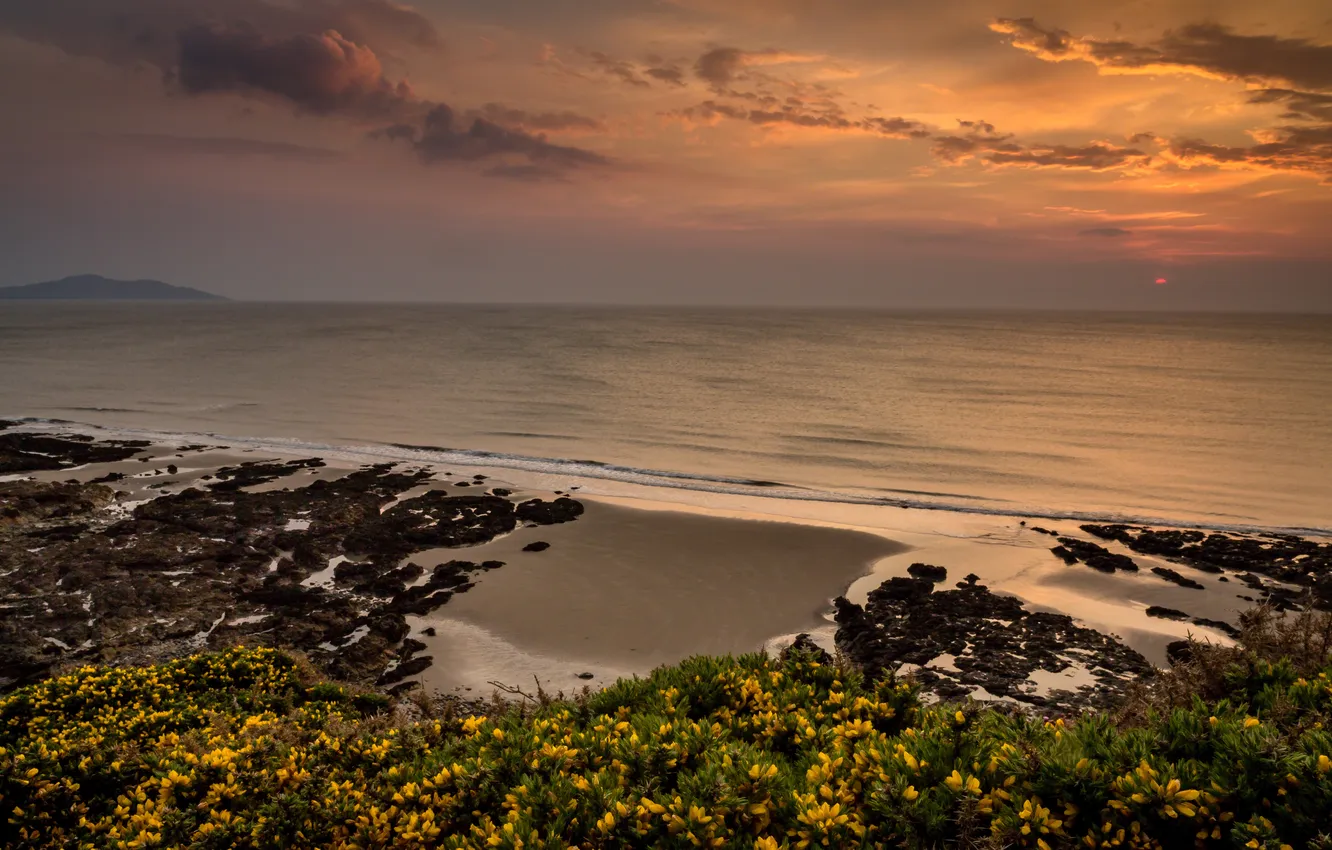 Фото обои небо, вода, берег, Anglesey, Fire in the Sky, Church Bay, Porth Swtan