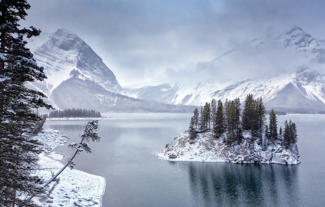 Фото обои зима, снег, пейзаж, горы, природа, озеро, остров, Канада