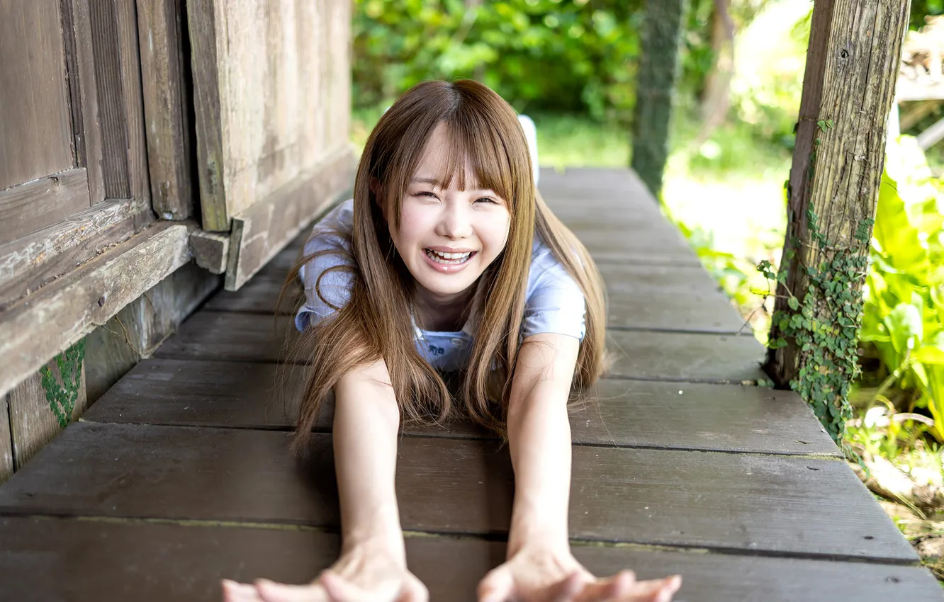 Фото обои Beautiful, Asian, Model, Smile, Woman, Lying Down, Pretty, Japanese