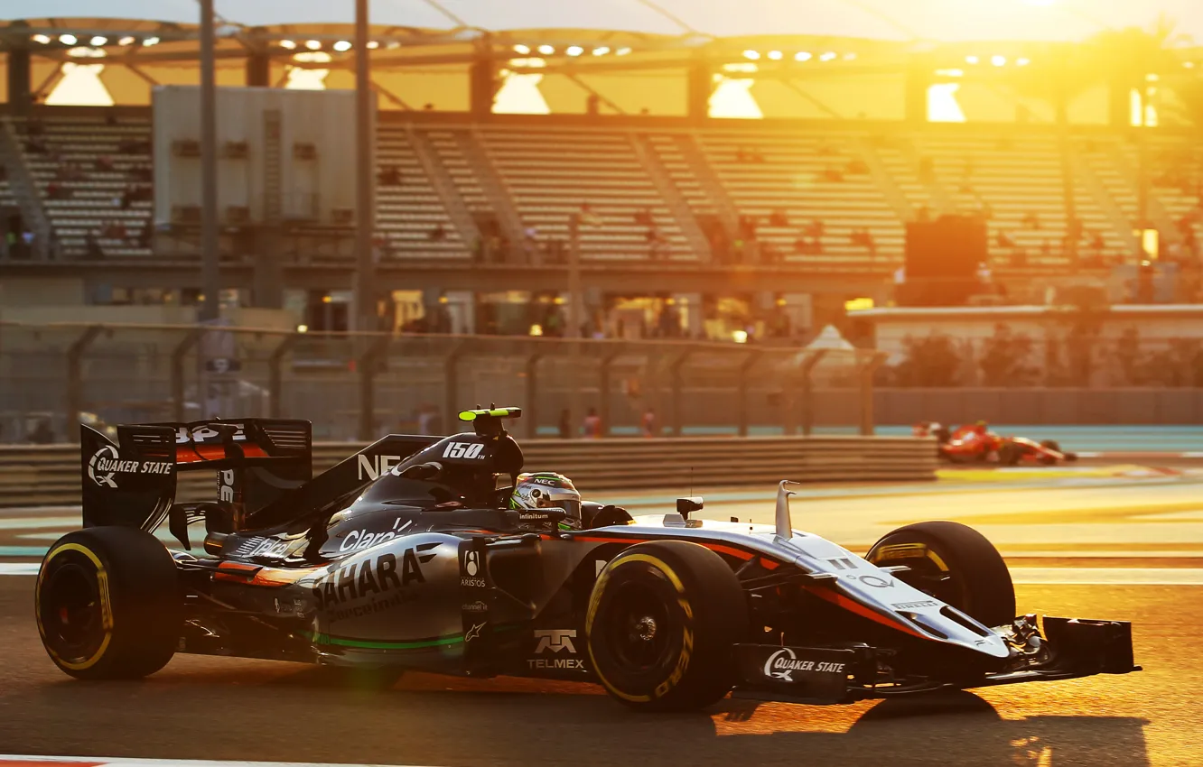 Фото обои Закат, Formula 1, Sahara, Force India, Sergio Perez