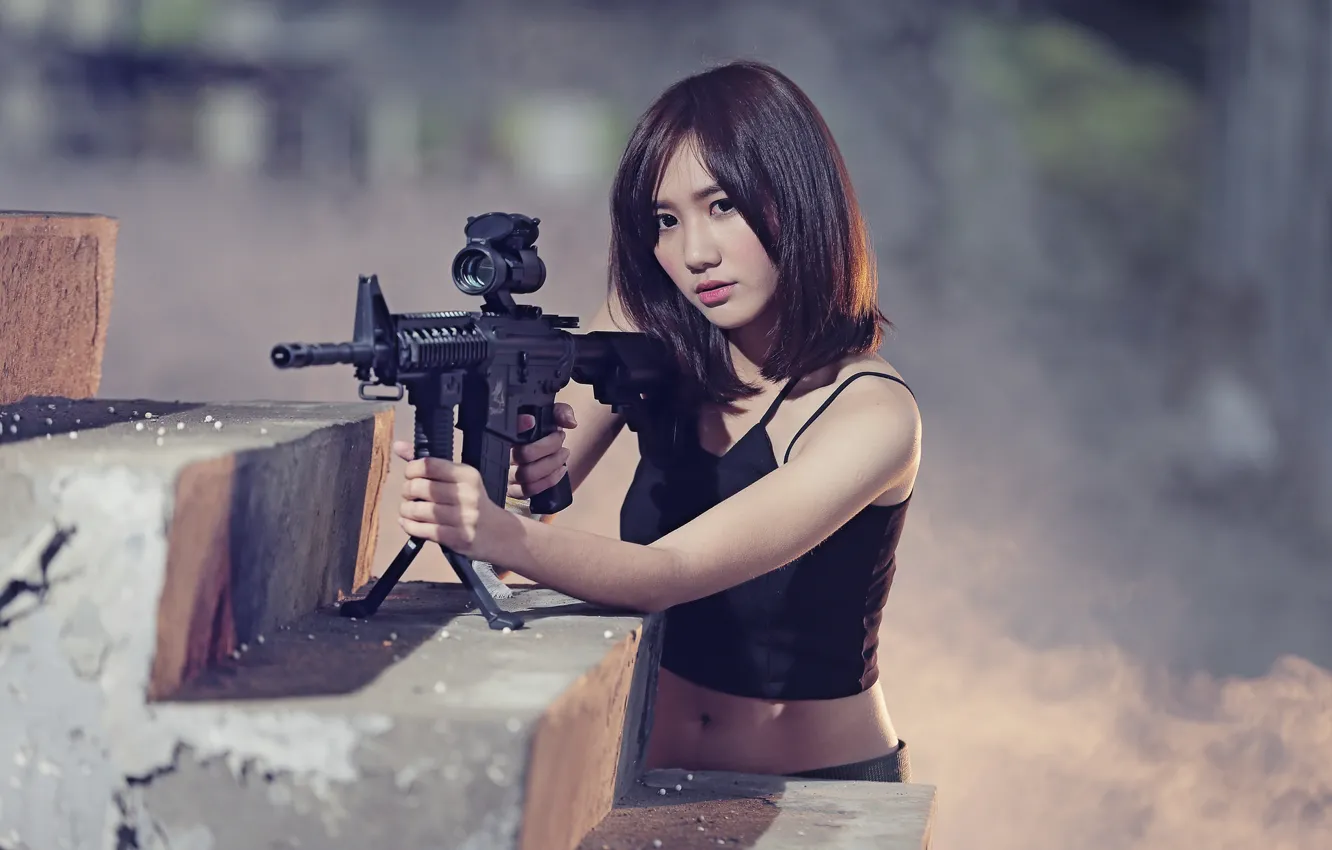 Фото обои девушка, оружие, азиатка