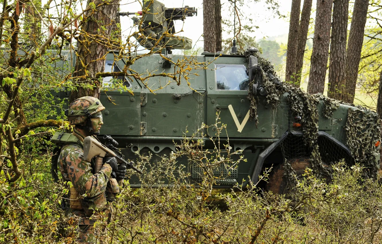 Фото обои оружие, солдат, Luxemburg Army